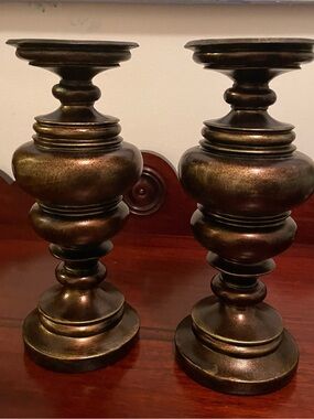Ornate Pillar Candlestick Holders Pair in Bronze